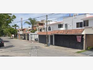 Casa en venta en Jardines de La Patria, Zapopan — foto 3 de 13