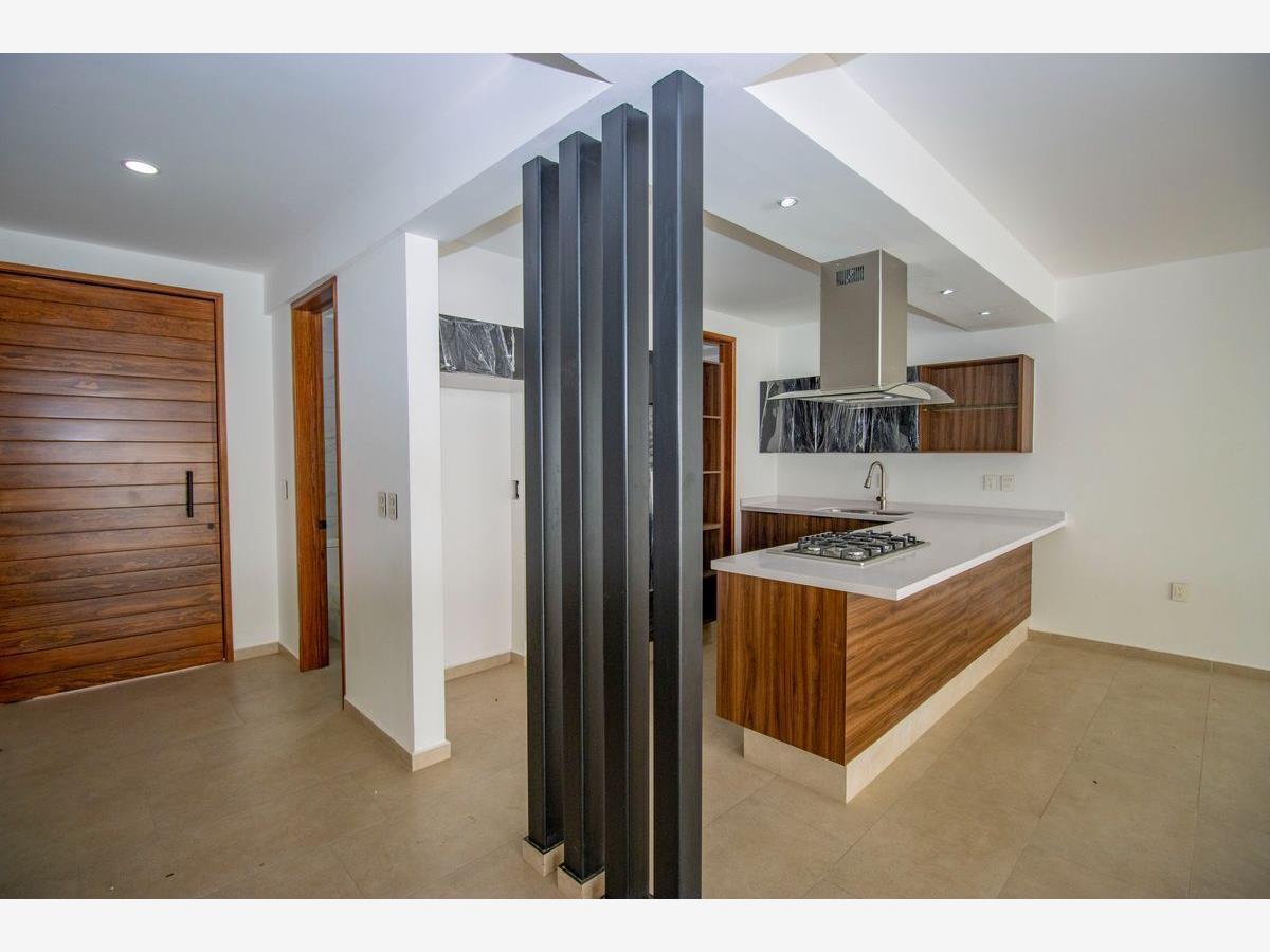 Casa en venta en Lomas de Atzingo, Cuernavaca — foto 1 de 25