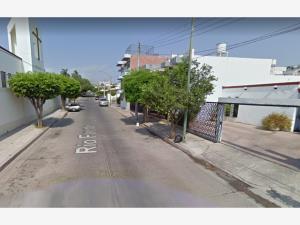 Casa en venta en Industrial Bravo, Culiacán — foto 2 de 12