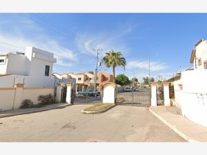 Casa en venta en Residencial Barcelona II, Mexicali — foto 2 de 6