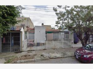 Casa en Rincon de Agua Azul, Guadalajara, Jalisco