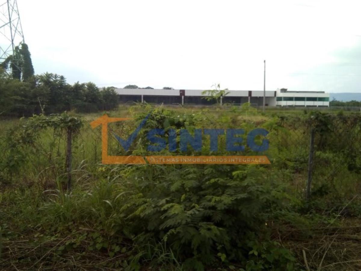Terreno en venta en Adolfo Ruiz Cortines, Coatzintla — foto 1 de 7