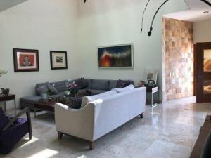 Casa en venta en Las Quintas, Cuernavaca — foto 2 de 26