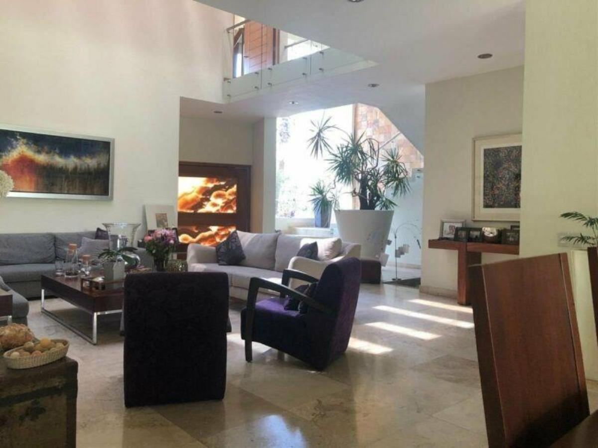 Casa en venta en Las Quintas, Cuernavaca — foto 1 de 26