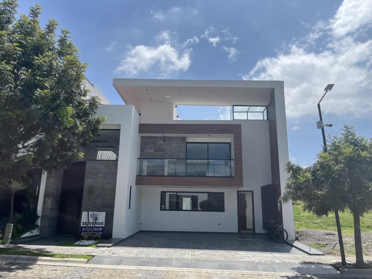 Casa en venta en Lomas de Angelópolis II, San Andrés Cholula — foto 1 de 14