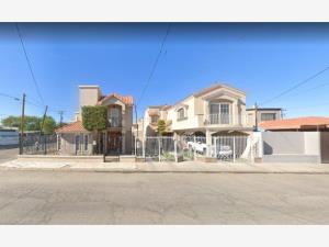 Casa en venta en Lázaro Cárdenas, Mexicali — foto 2 de 9