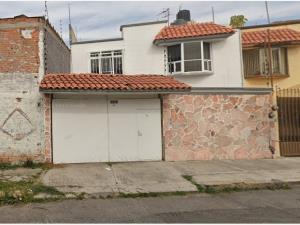 Casa en Heroes de Puebla, Puebla, Puebla