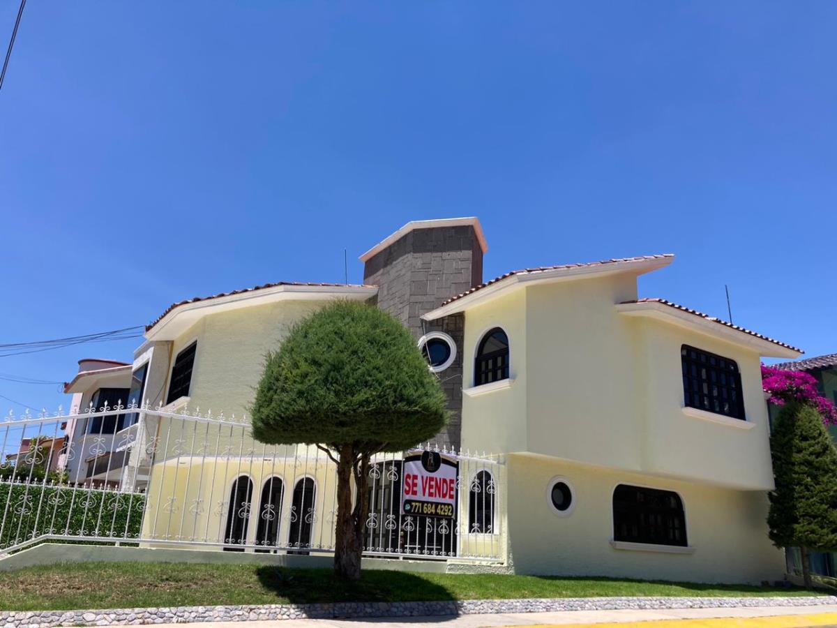 Casa en venta en Arboledas de San Javier, Pachuca de Soto — foto 1 de 25