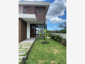 Casa en venta en Yucatán Country Club, Mérida — foto 2 de 15