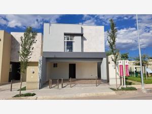 Casa en venta en La Palma, Saltillo, Coahuila de Zaragoza Casa en venta en La Palma, Saltillo, Coahuila de Zaragoza