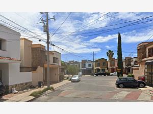 Casa en venta en Portal de Cumbres, Monterrey — foto 2 de 9