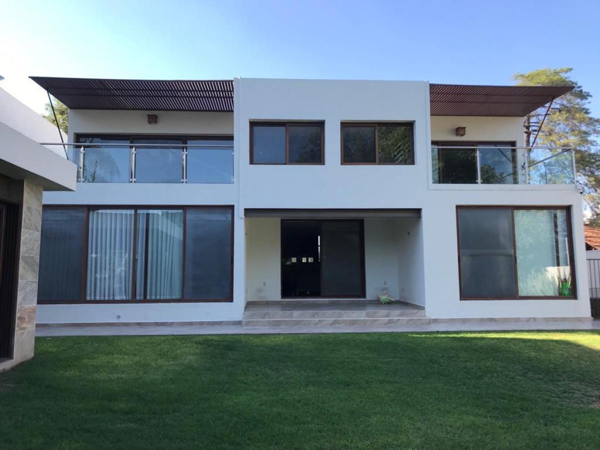 Casa en renta en Villas de Irapuato, Irapuato — foto 1 de 39
