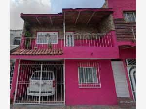 Casa en Lomas de Tlaquepaque, San Pedro Tlaquepaque, Jalisco
