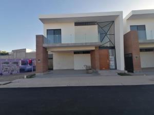 Casa en venta en Residencial Senderos, Torreón — foto 2 de 31