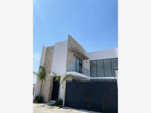 Casa en venta en Club de Golf Santa Fe, Xochitepec — foto 2 de 21