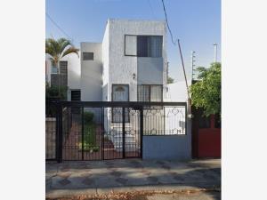 Casa en venta en Residencial San Elias, Guadalajara — foto 2 de 7