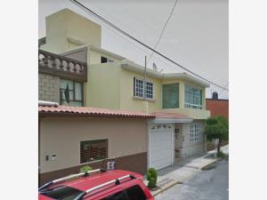 Casa en venta en Valle de Santa Mónica, Tlalnepantla de Baz — foto 2 de 12