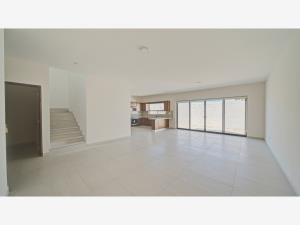Casa en venta en Las Huertas, Saltillo — foto 3 de 9