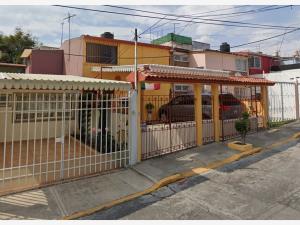 Casa en venta en Ampliación Vista Hermosa, Tlalnepantla de Baz — foto 2 de 13