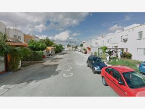 Casa en venta en Misión Villamar I, Playa del Carmen — foto 2 de 5