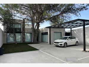 Casa en venta en Los Gonzalez, Saltillo — foto 3 de 45