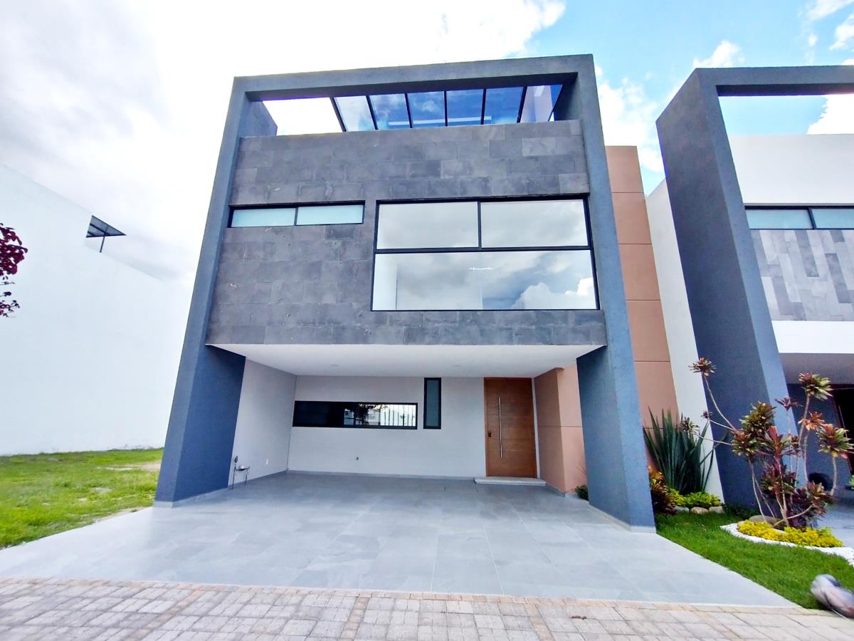 Casa en venta en Lomas de Angelópolis, San Andrés Cholula — foto 1 de 15