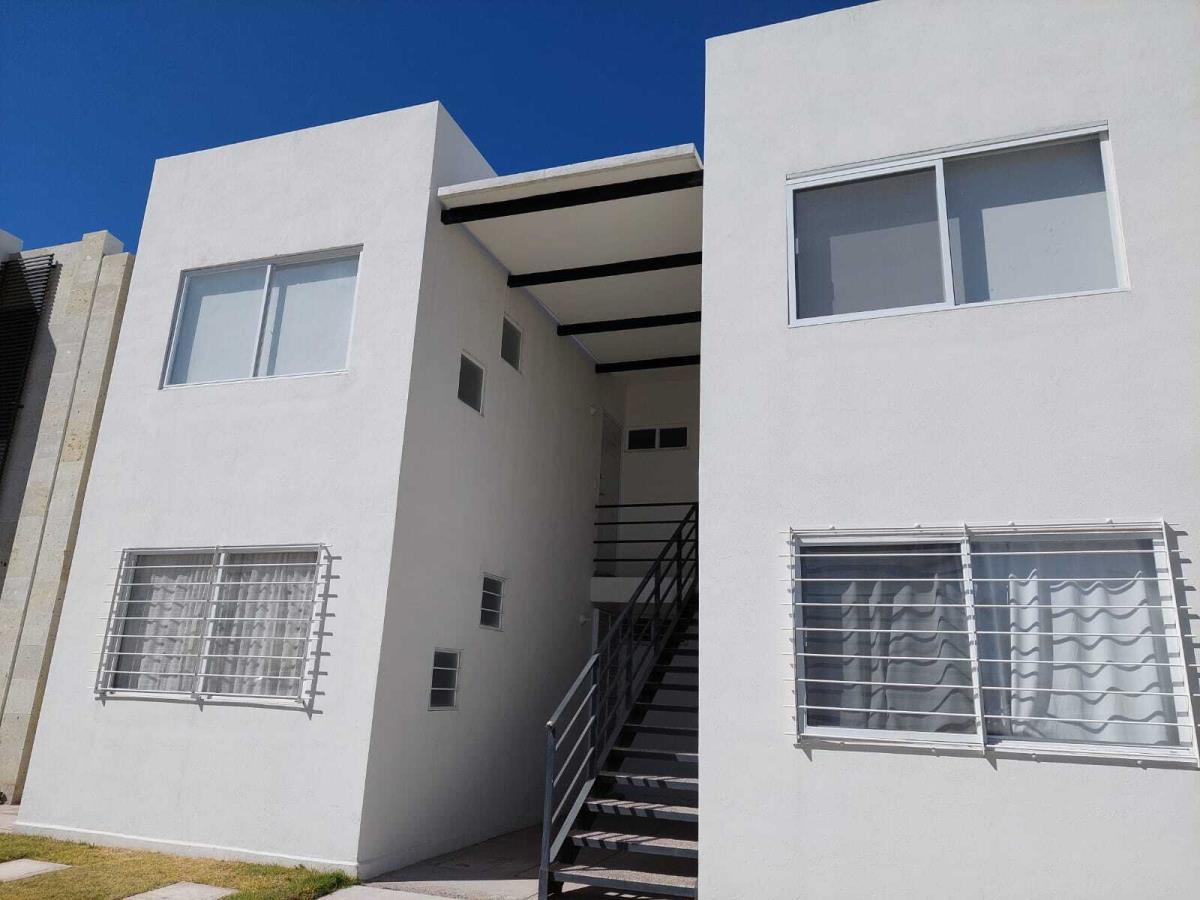Departamento en venta en Los Encinos, El Marqués — foto 1 de 13