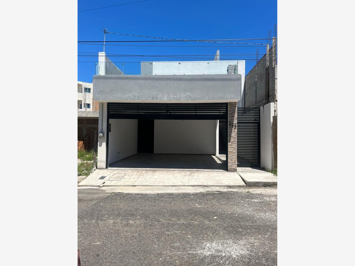 Casa en venta en Graciano Sánchez Romo, Boca del Río — foto 1 de 13
