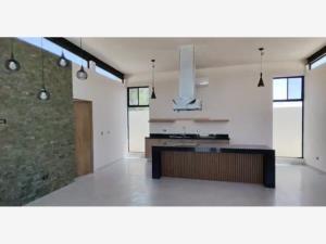 Casa en venta en Montemorelos Centro, Montemorelos — foto 2 de 3