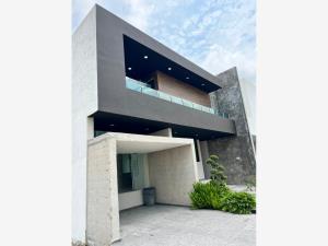 Casa en venta en Bosques Santa Anita, Tlajomulco de Zúñiga — foto 2 de 27