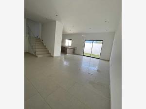 Casa en venta en Altares Residencial, Santiago — foto 3 de 13