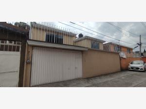 Casa en venta en Ocho Cedros, Toluca, México Casa en venta en Ocho Cedros, Toluca, México