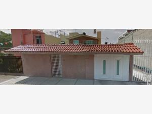 Casa en Ciudad Satelite, Naucalpan de Juárez, México