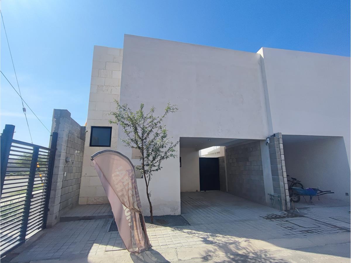 Casa en venta en Villas Diamante, Torreón — foto 1 de 12