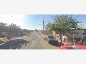 Casa en Ángeles de Puebla, Mexicali, Baja California