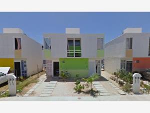 Casa en venta en Villas Riviera, Playa del Carmen — foto 1 de 6