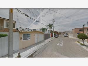 Casa en venta en La Estancia, Irapuato — foto 3 de 12
