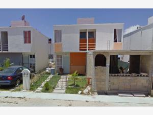 Casa en venta en Villas Riviera, Playa del Carmen — foto 1 de 6