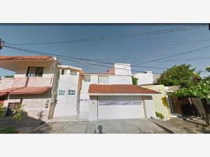 Casa en venta en Jardines de Mocambo, Boca del Río — foto 2 de 13