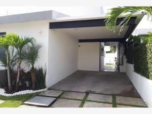 Casa en venta en Lomas de Cocoyoc, Atlatlahucan — foto 2 de 10