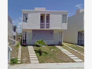 Casa en venta en Villas Riviera, Playa del Carmen — foto 1 de 6