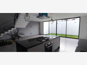 Casa en venta en Loma Alta, Morelia — foto 2 de 16
