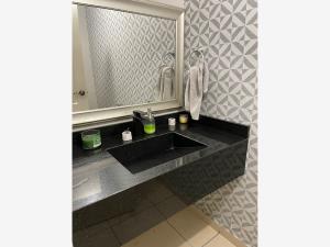 Casa en venta en Puerta de Hierro, Monterrey — foto 3 de 31