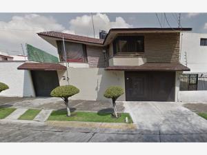 Casa en Valle Dorado, Tlalnepantla de Baz, México