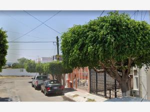 Casa en venta en Valle de los Olivos, Corregidora — foto 3 de 18