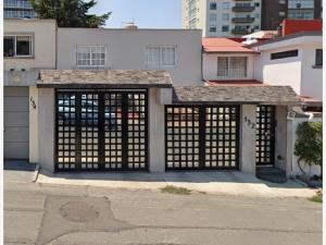 Casa en Lomas Verdes 1a Sección, Naucalpan de Juárez, México