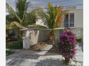 Casa en venta en Villas Riviera, Playa del Carmen — foto 1 de 6