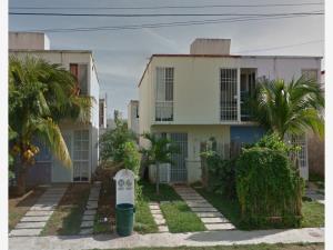 Casa en venta en Villas Riviera, Playa del Carmen — foto 1 de 6