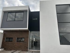 Casa en venta en Residencial Santa Fe, Corregidora — foto 2 de 55