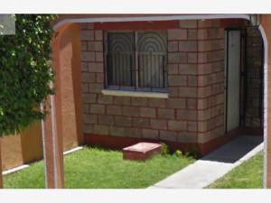 Casa en venta en Valle de los Olivos, Corregidora — foto 2 de 16